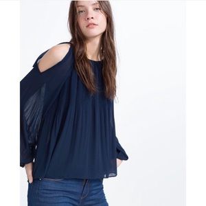 ZARA | Trafaluc Navy Pleaded Cold Shoulder Blouse